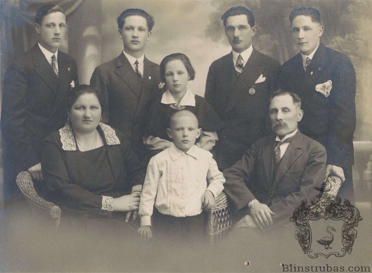 Teodoro-Prano-nuotrauka-stovi-senelis-Boleslovas