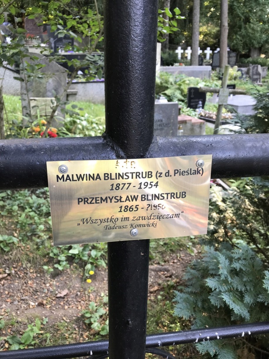 ID200-Przemyslaw-Blinstrub-1865-08-15-1950-ir-ID374-Malwina-Piesliak-Blinstrub-1877-1954-Pavilnio-kapines