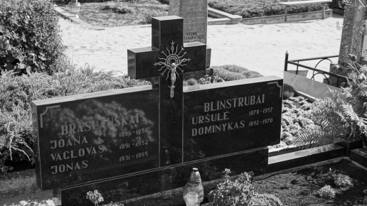 Ursule-1878-1957-ir-Dominykas-1892-1970-Blinstrubai-Vidukles-kapines